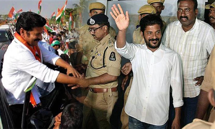  Big Breaking News T Congress Leader Revanth Reddy Was Arrested-TeluguStop.com