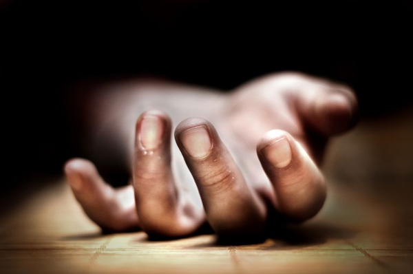  Married Women Suicide In Vanasthalipuram-TeluguStop.com