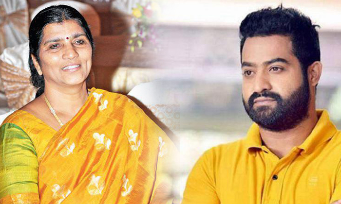  Laxmi Parvathi Sensational Comments On Jr Ntr-TeluguStop.com