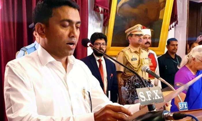  Bjp Government Facing Struggles In Goa State-TeluguStop.com