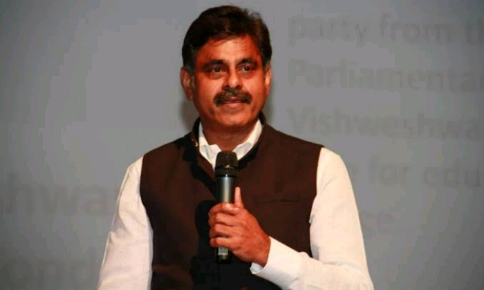  Congress Leader Konda Vishweshwar Reddy Ready To Hunger Strike-TeluguStop.com