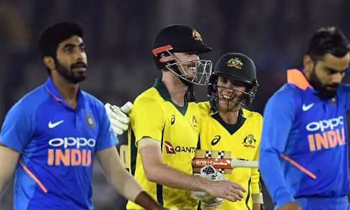  India Lose Odi Series-TeluguStop.com