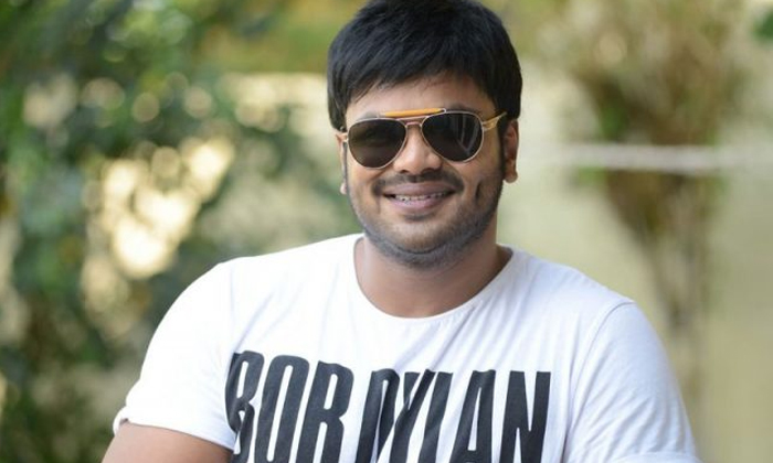  Manchu Manoj Adopts Ashwitha-TeluguStop.com
