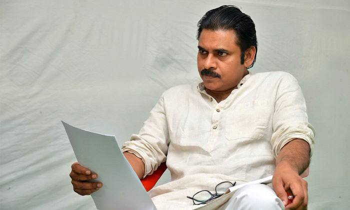  Pawan Kalyan Forgets His Promise On Lady Reservations-TeluguStop.com