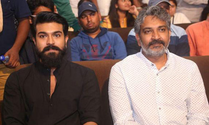  Ram Charan Fans Murmuring On Director Rajamouli-TeluguStop.com