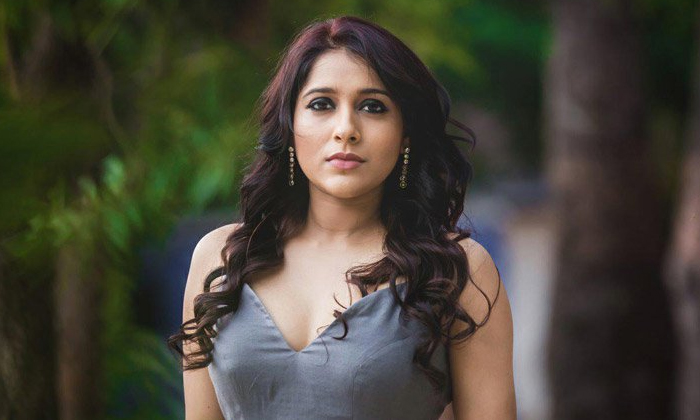  Rashmi Gautham Strong Responds To The Fake Pr Agency For Tricking-TeluguStop.com