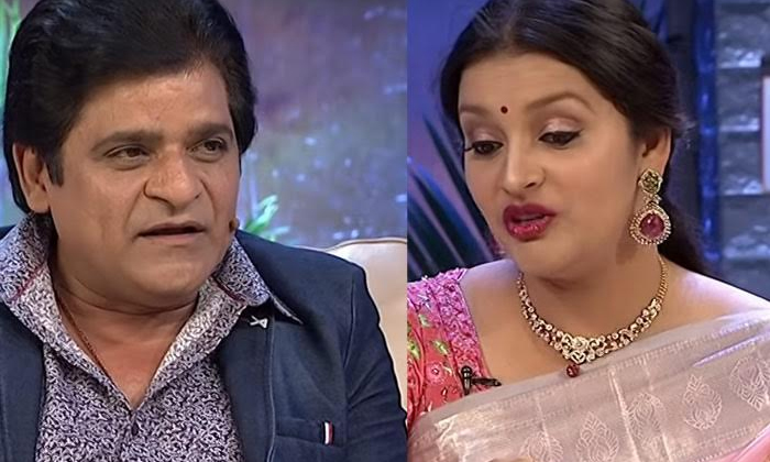  Renu Desai Sensation Comments At Ali Tho Saradaga Show-TeluguStop.com