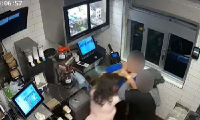  California Woman Attacked Mc Donalds Over Ketchup-TeluguStop.com