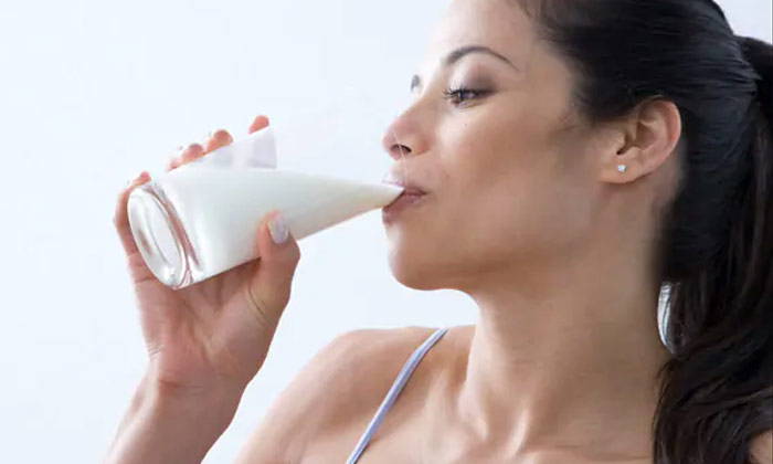  Butter Milk, Morinig,digestion Problems,acidity, Drinking Butter Milk Early Morn-TeluguStop.com