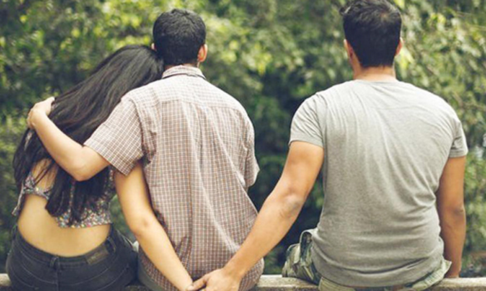 A Australian Woman Committed Suicide A Australian Woman Committed Suicide-TeluguStop.com