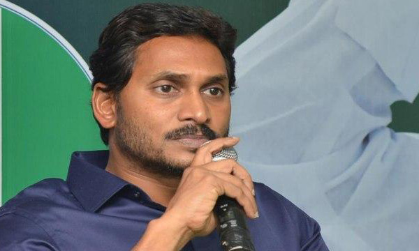  Jagan Promises To Ban Alcohol In Andhra-TeluguStop.com