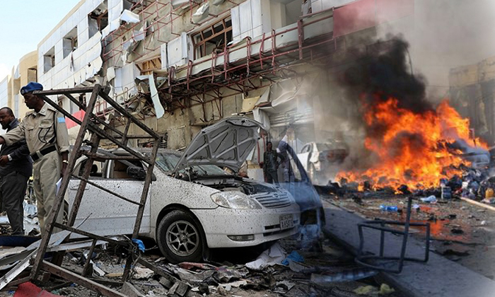  Bomb Blast In Somalia 1-TeluguStop.com
