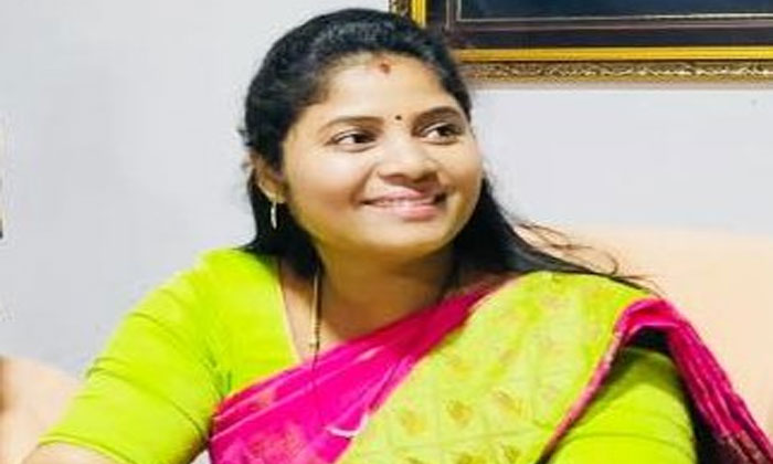  Mla Puspa Sri Vani Become Ap First Deputy Cm-TeluguStop.com