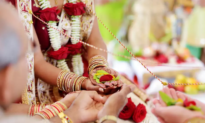  Marriage Canceled Because Of Clothes In Jharkhand-TeluguStop.com