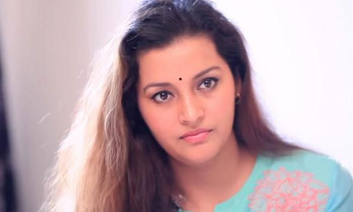  Renudesai Giving Clarity In Big Boss Show1-TeluguStop.com