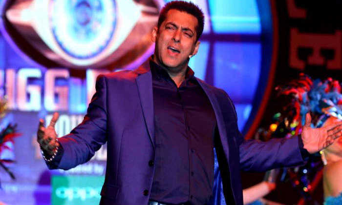  Salman Khan Demand Huge Remuneration For Big Boss Session 13 1-TeluguStop.com