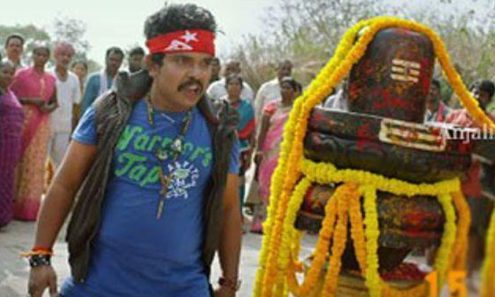  Burning Star Sampoornesh Babu Movie Kobbarimatta Three Minutes Dialogue1-TeluguStop.com