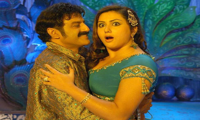  Namitha Negative Role In Balakrishna Movie-TeluguStop.com