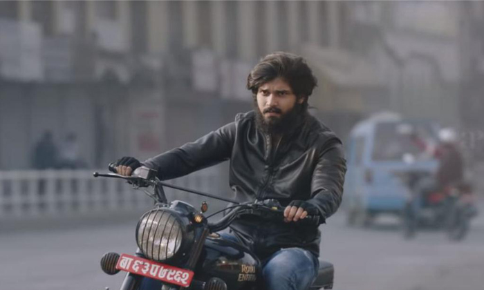  Update Of Tamil Arjun Reddy Movie-TeluguStop.com