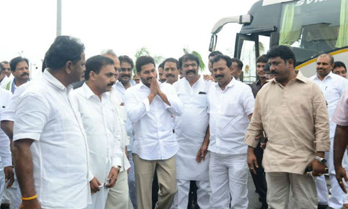 Telugu Andhrapradeshcm, Chandrababu, Ycp, Vijay Sai Reddy, Yv Subba Reddy-Telugu