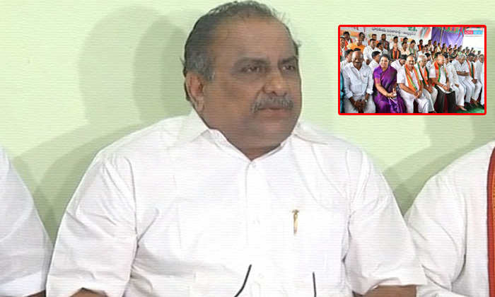  Ap Bjp Leaderslooking For Mudragada Padmanabham-TeluguStop.com