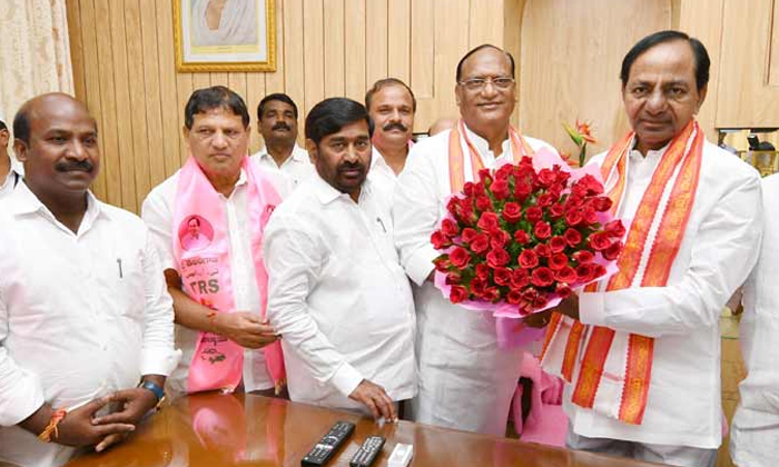  Gutha Sukender Reddy Is New Chairman Legislative Council-TeluguStop.com