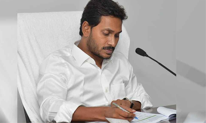  Why Ys Jagan So Silent About State Improvement Ysrcp-TeluguStop.com