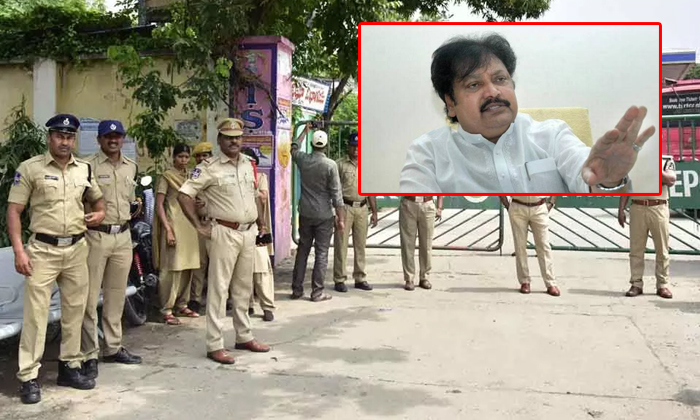 Ap Police Comments On Varla Ramaiah Ap Police Comments On Varla Ramaiah-TeluguStop.com