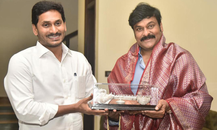  Mega Star Chiranjivi Comments On Ap Cm Jagan Mohan Reddy-TeluguStop.com