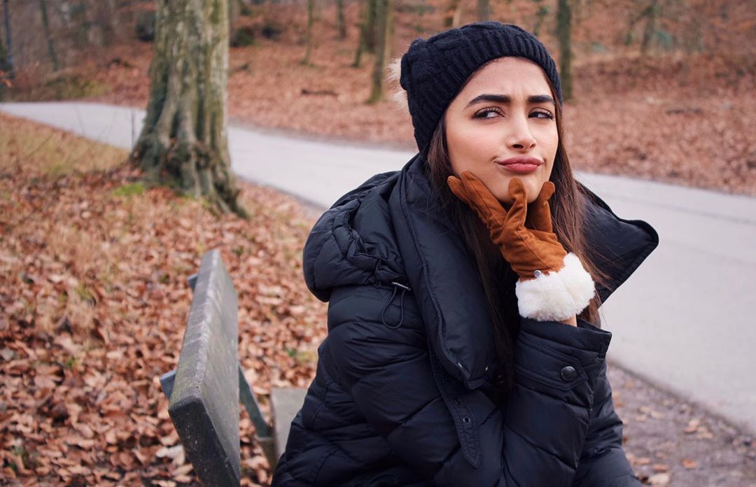 Pooja Hegde, Poojahegde-Movie-English