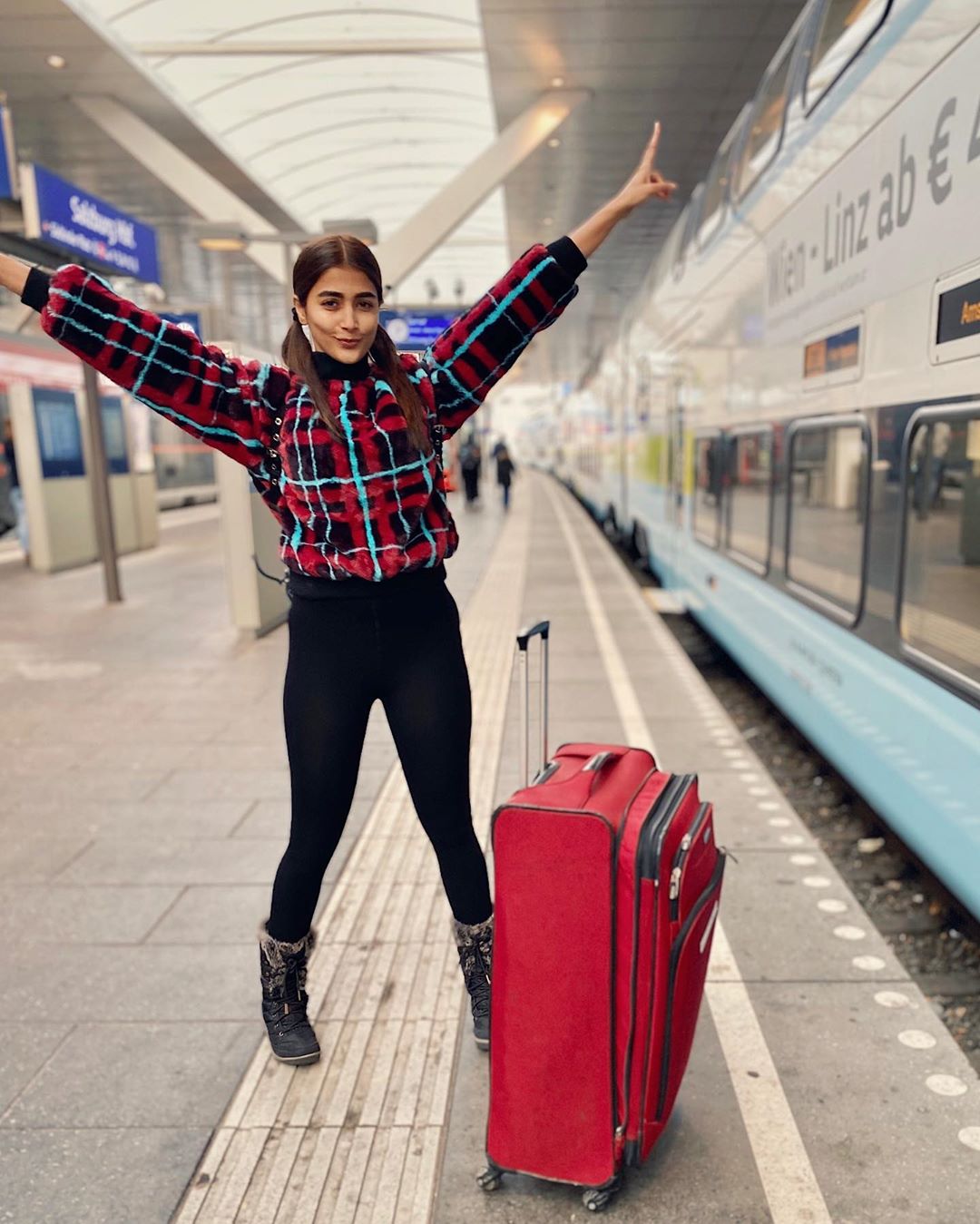 Pooja Hegde, Poojahegde-Movie-English