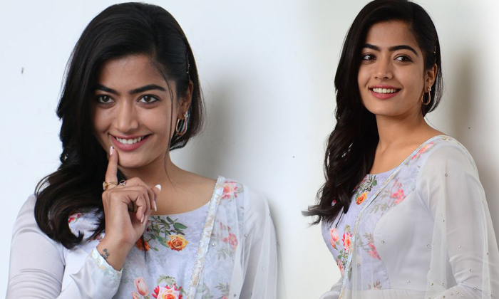  Rashmika Mandana Latest Photo Stills-TeluguStop.com