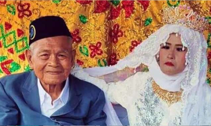  100 Years Cross Army Man Marries A 27 Years Woman In Indonesia-TeluguStop.com