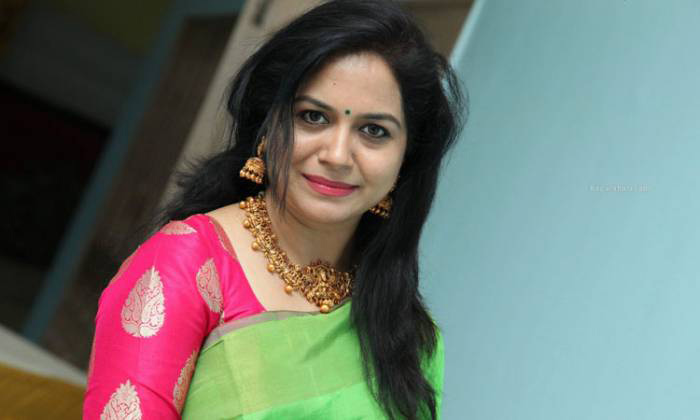  Singer Sunitha Twitter Ktr Corona-TeluguStop.com