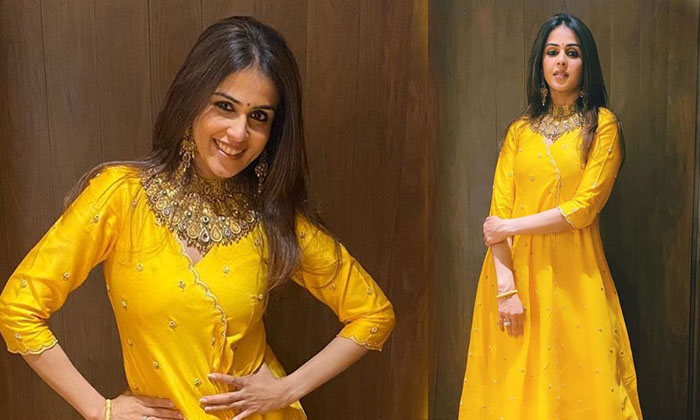 Tollywood Heroine Genelia Photos -  Tollywood Heroine Genelia Photos Tollywood Actres Latest Images Seen Telugustop-telu High Resolution Photo