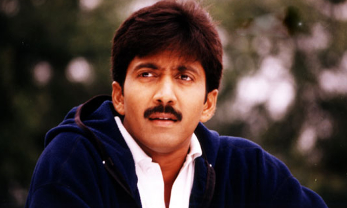  Tollywood Veteran Hero Vadde Naveen News-TeluguStop.com