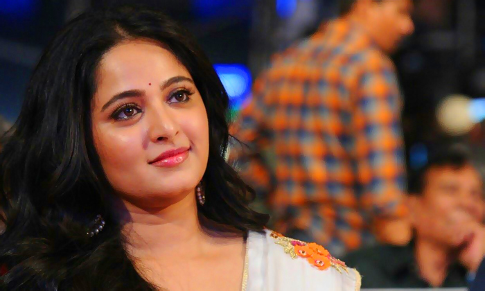  Why Did Anushka Reject Chiranjeevi Acharya Movie-TeluguStop.com