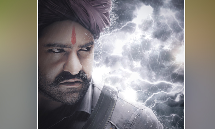  Ntr To Show Three Shades In Rrr-TeluguStop.com