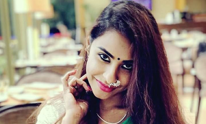  Pawan Kalyan Fans Expecting To The Katti Mahesh Marry To Sri Reddy-TeluguStop.com