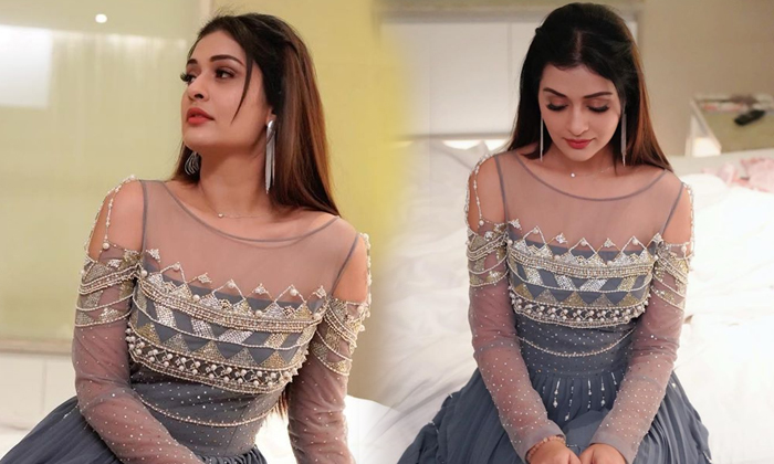 Stylish Payal Rajput Photos - Stylish Payal Rajput Photos-telugu Actress Photos Stylish Payal Rajput Photos - Payalraj High Resolution Photo