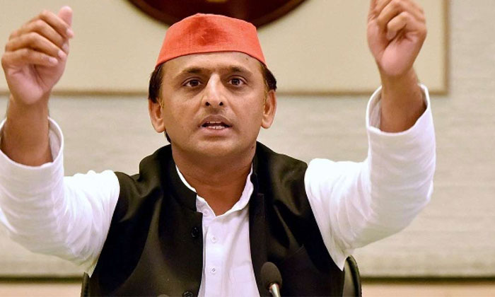  Akhilesh Yadav Fallow Astrologer Prediction-TeluguStop.com