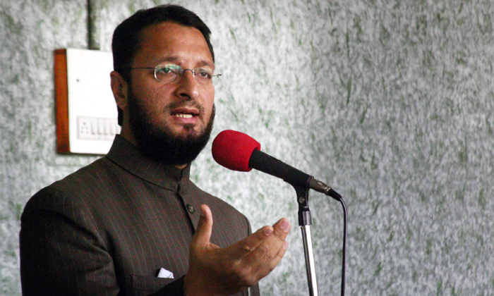  Hyderabad Mp Assaduddin Owaisi Angry On Narendra Modi About Extend The Lock Down-TeluguStop.com
