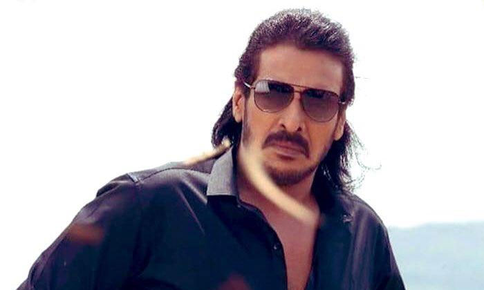  Kannada Super Star Upendra Ready To Act Villon Roles, Tollywood, Telugu Cinema,-TeluguStop.com