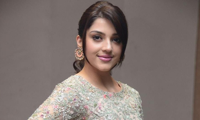  Mehreen Kaur Pirzada, Tollywood Actress, F3 Movie News, Anil Ravipudi, Tollywood-TeluguStop.com