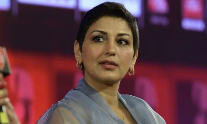  Sonali Bendre Says Nothing Much Has Changed, Tollywood, Bollywood, Lock Down, Co-TeluguStop.com