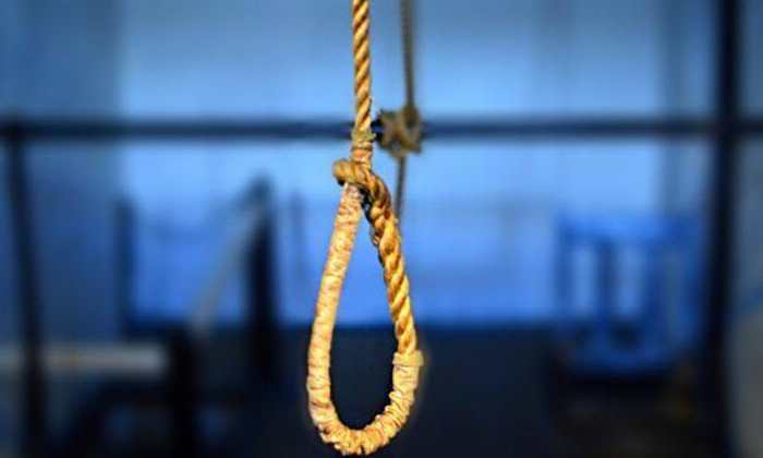  Married Woman, Commits Suicide News, Anantapur News, Crime News, Bangalore News-TeluguStop.com