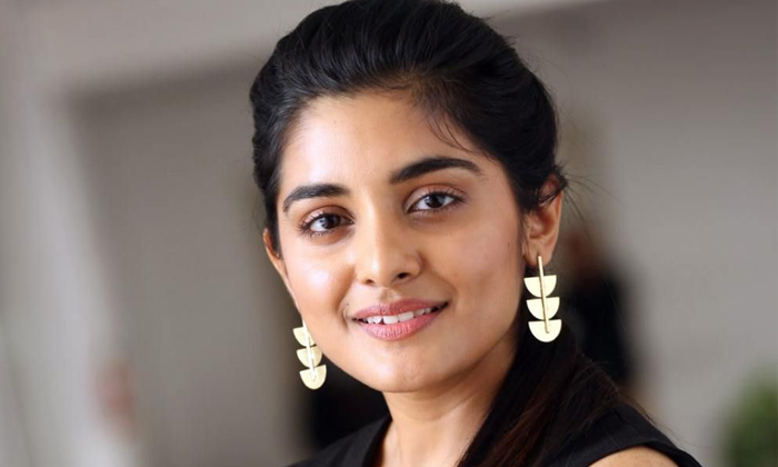  Nivetha Thomas, Allu Arjun, Pushpa, Rashmika Mandanna, Nivetha Pethuraj-TeluguStop.com