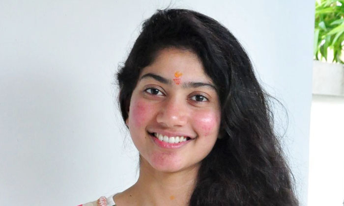  Sai Pallavi, Varun Tej, Fidaa, Would-be-TeluguStop.com