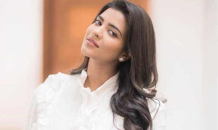  Aishwarya Rajesh, Telugu Actress, Movie Offers, Tollywood-TeluguStop.com