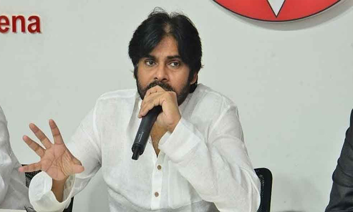  Bandi Sanjay Meet Pawan Kalyan , Telangana,kcr, Bjp, Pawan Kalyan, Trs, Janasena-TeluguStop.com